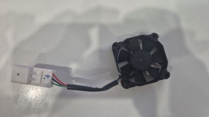 Вентилятор охолодження LED-лінзи Mazda Amb 050015-03-cfa 