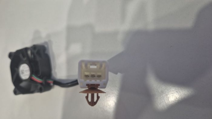 Вентилятор охолодження LED-лінзи Mazda Amb 050015-03-cfa 