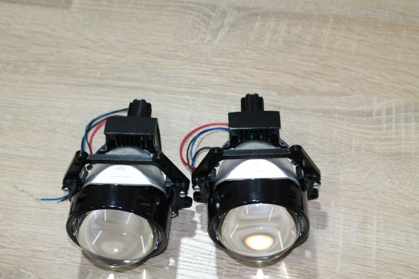 Світлодіодні Bi-Led лінзи Moonlight A9 3.0 дюйма Світлодіодні Bi-Led лінзи Moonlight A9 3.0 дюйма