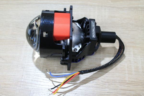 Світлодіодні Bi-Led лінзи Moonlight M1 5100°К 3.0 дюйма Світлодіодні Bi-Led лінзи Moonlight M1 5100°К 3.0 дюйма