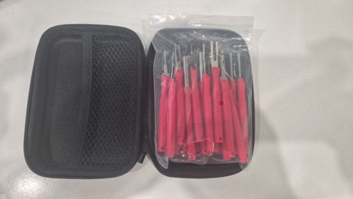 Професійний набір інструментів для розпіновки розьемів