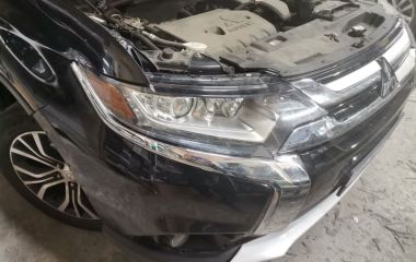 Усунення запотівання фари Mitsubishi Outlander 3